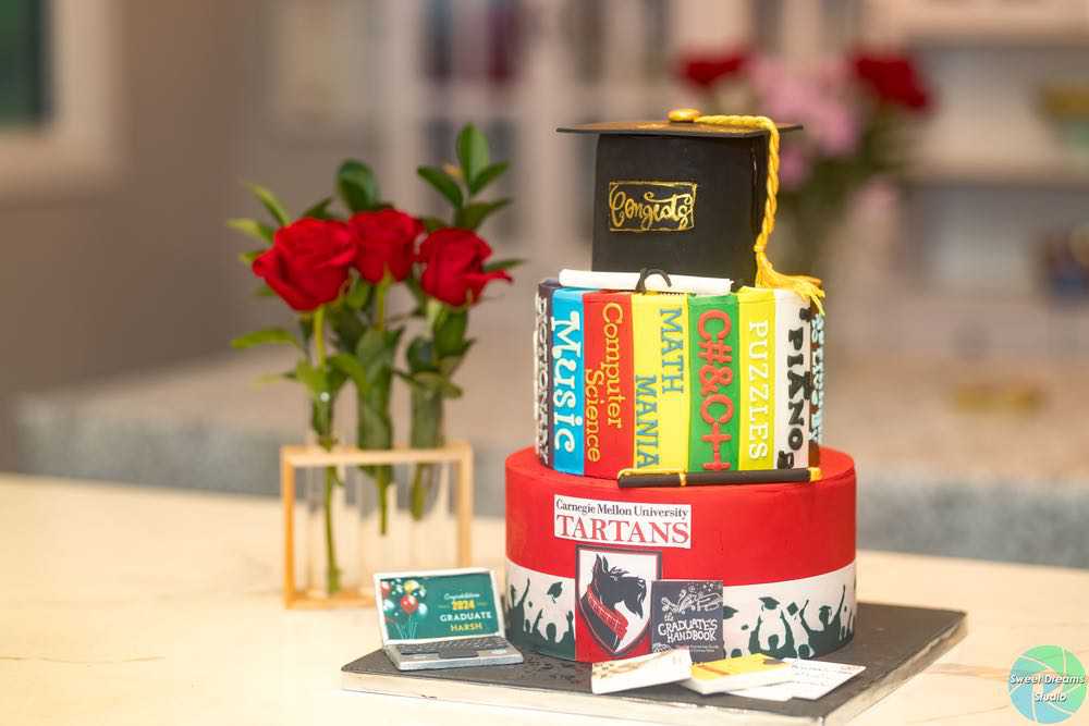 high school graduation cake 1